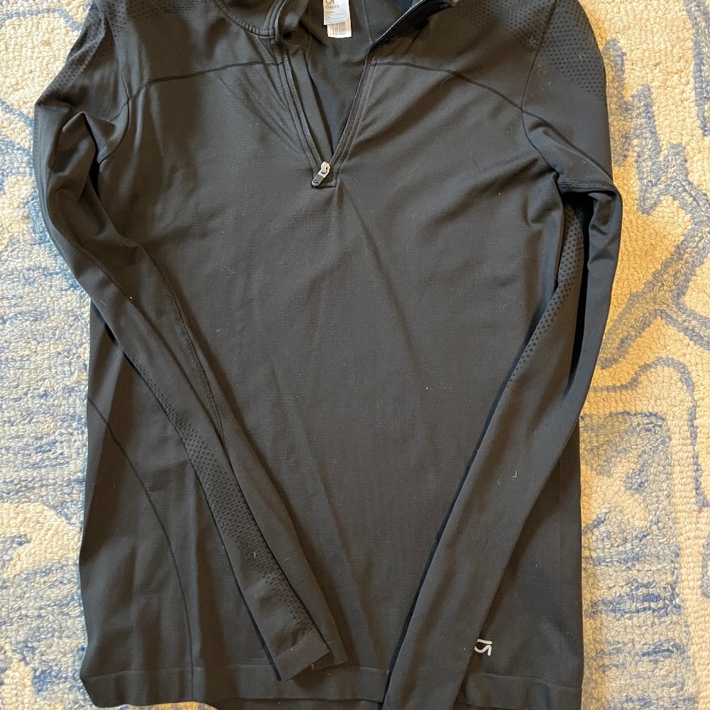 Gap pullover